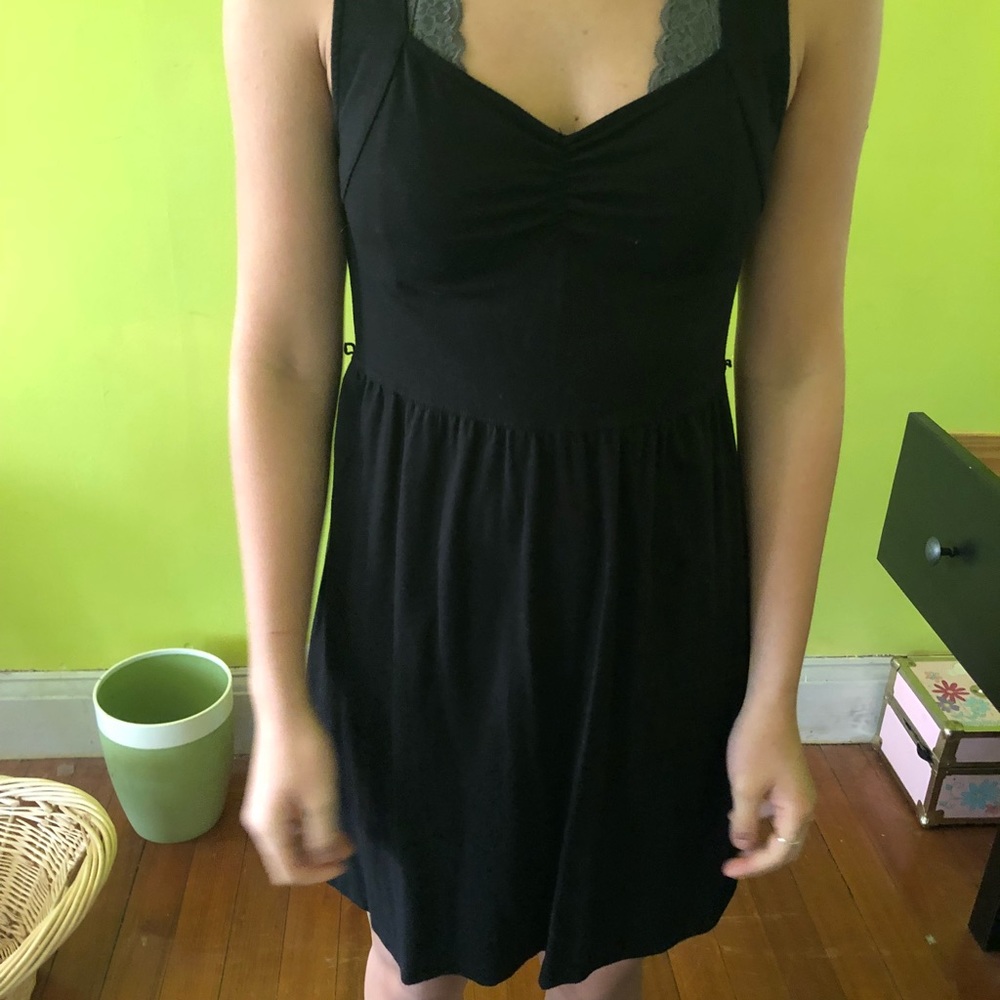 simple black dress from forever21!